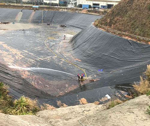 疏勒废水池清理